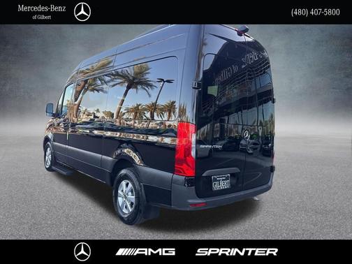 Obsidian Black Metallic 2022 Mercedes-Benz Sprinter 2500 Standard Roof
