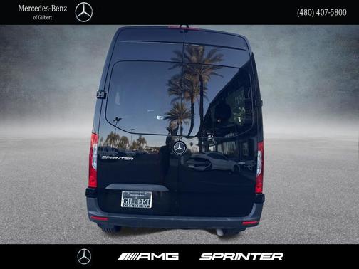 Obsidian Black Metallic 2022 Mercedes-Benz Sprinter 2500 Standard Roof