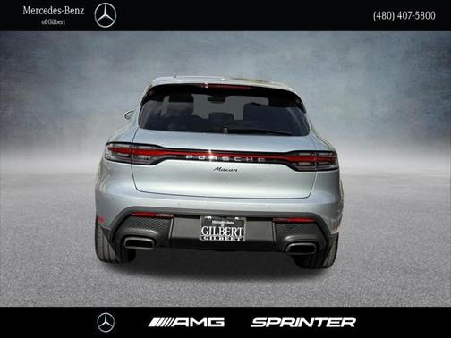 2022 Porsche Macan Base