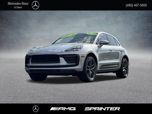 2022 Porsche Macan Base