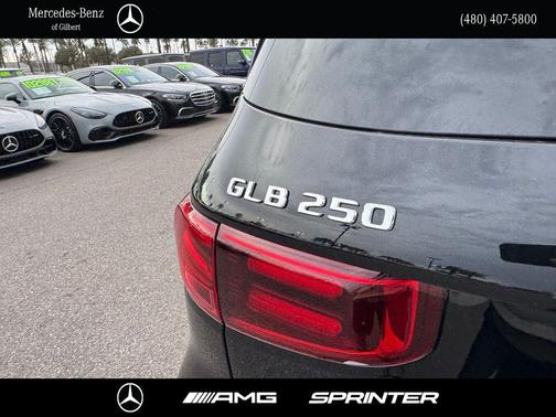 Night Black 2026 Mercedes-Benz GLB 250 Base