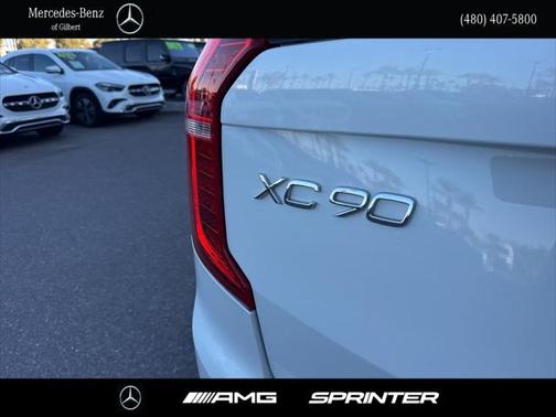 2022 Volvo XC90 Recharge Plug-In Hybrid T8 Inscription 7 Passenger