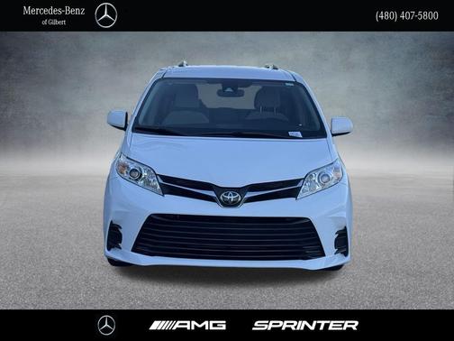 2018 Toyota Sienna LE