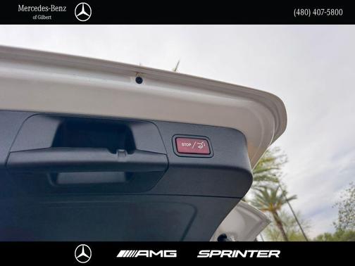 Polar White 2026 Mercedes-Benz GLB 250 Base