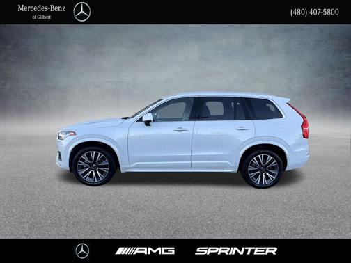 2022 Volvo XC90 T5 Momentum