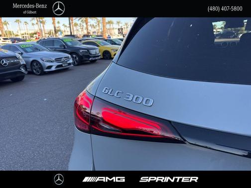 2026 Mercedes-Benz GLC 300 4MATIC