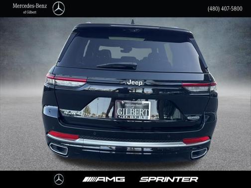 2023 Jeep Grand Cherokee Summit