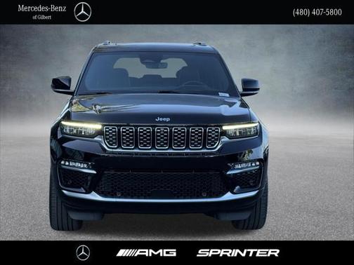 2023 Jeep Grand Cherokee Summit