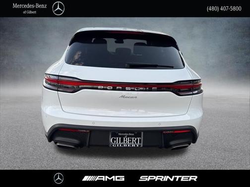 2023 Porsche Macan Base