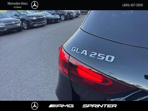 Night Black 2026 Mercedes-Benz GLA 250 4MATIC
