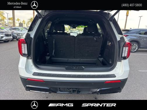 White Metallic 2025 Ford Explorer ST-Line
