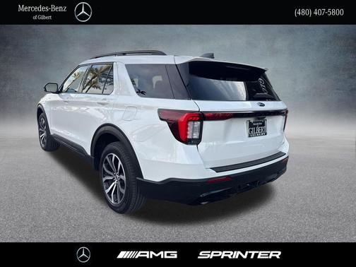 White Metallic 2025 Ford Explorer ST-Line