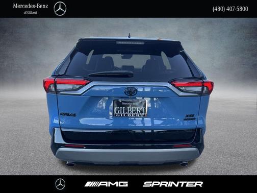 2022 Toyota RAV4 Hybrid SE