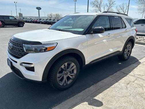 STAR WHITE MET TRI-COAT 2022 Ford Explorer XLT