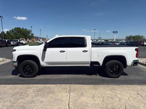 Summit White 2024 Chevrolet Silverado 2500 LTZ