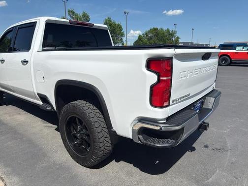 Summit White 2024 Chevrolet Silverado 2500 LTZ