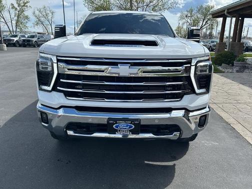 Summit White 2024 Chevrolet Silverado 2500 LTZ
