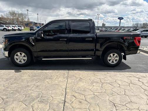AGATE BLACK METALLIC 2023 Ford F-150 XLT