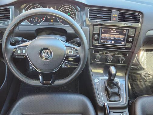 2021 Volkswagen Golf 1.4T TSI