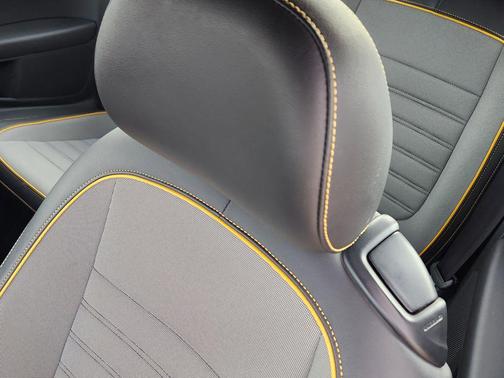 2016 Volkswagen Beetle 1.8T Dune