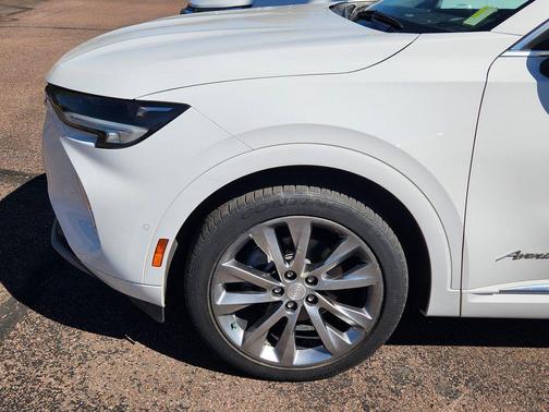 Olympic White 2021 Buick Envision AWD Avenir