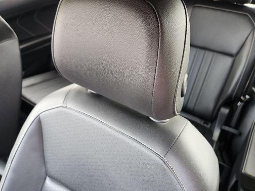 2022 Volkswagen Tiguan 2.0T SE R-Line Black 4MOTION