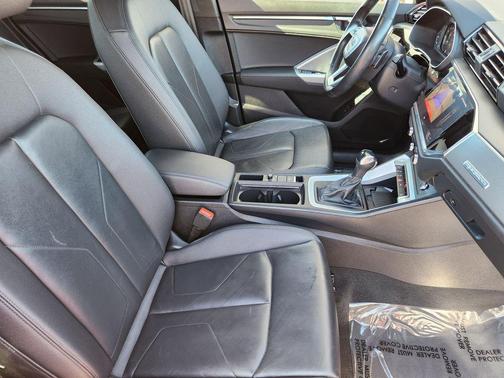 2024 Audi Q3 Premium 45 TFSI S line quattro Tiptronic