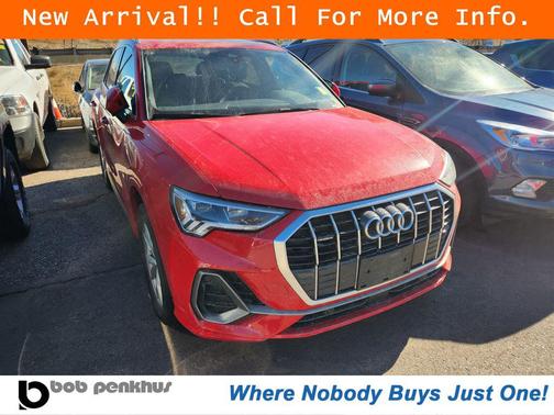 2024 Audi Q3 Premium 45 TFSI S line quattro Tiptronic