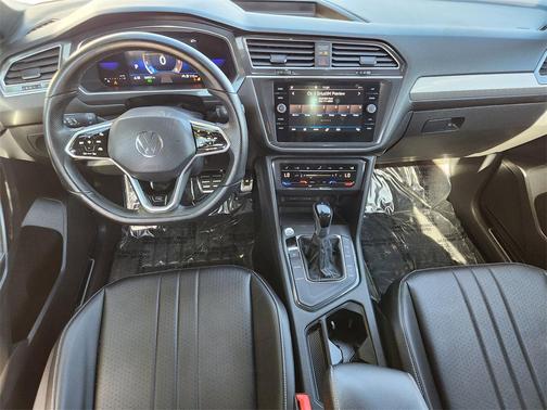 2022 Volkswagen Tiguan 2.0T SE R-Line Black