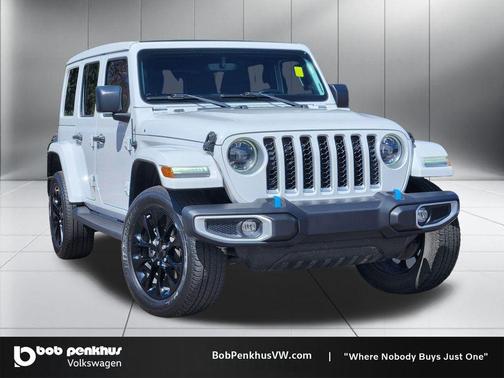 Bright White Clearcoat 2023 Jeep Wrangler 4xe Sahara
