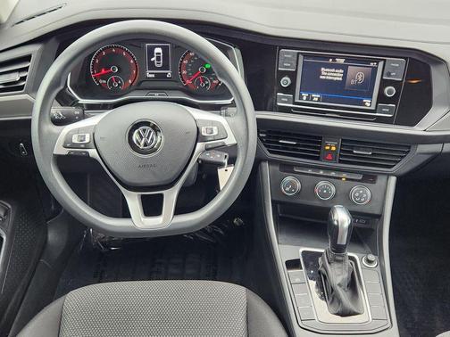 Black 2021 Volkswagen Jetta 1.4T S