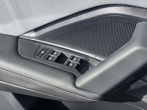 2026 Volkswagen Tiguan 2.0T SE R-Line Black 4MOTION