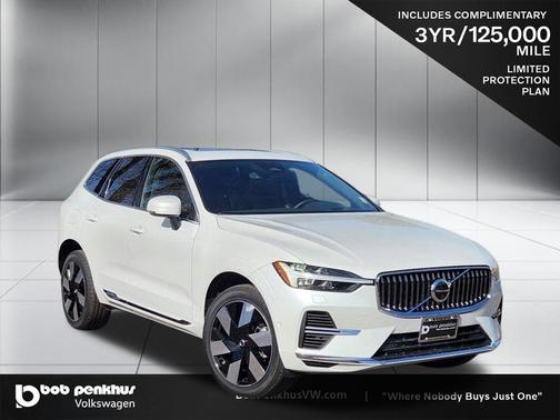 2023 Volvo XC60 Recharge Plug-In Hybrid T8 Ultimate Bright Theme