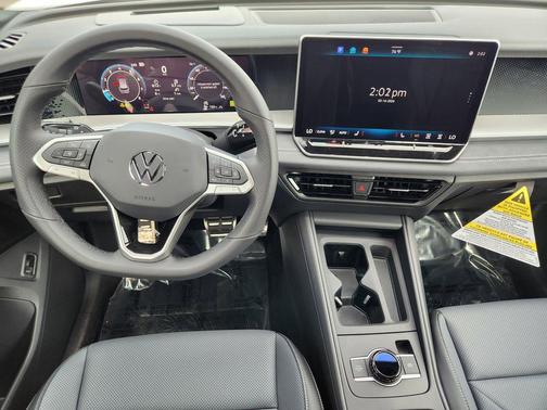 opal white pearl 2026 Volkswagen Tiguan 2.0T SE R-Line Black 4MOTION