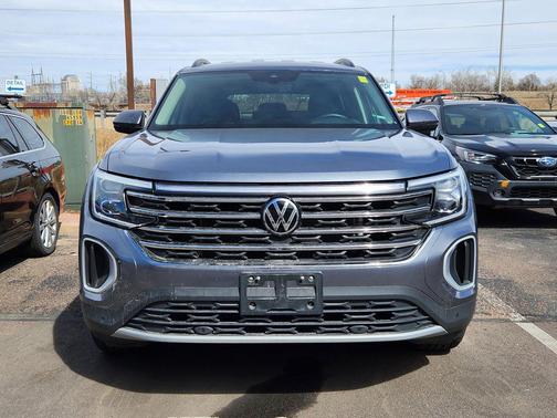 2025 Volkswagen Atlas 2.0T SE w/Technology 4MOTION