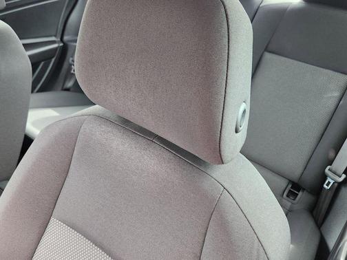 Platinum Gray Metallic 2019 Volkswagen Jetta 1.4T S