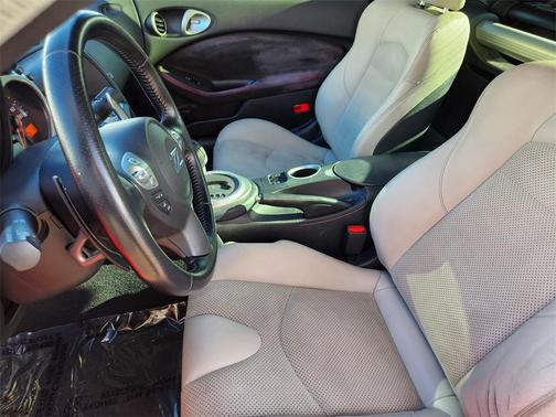 2009 Nissan 370Z Touring