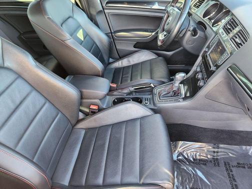 2017 Volkswagen Golf GTI 2.0T Autobahn 4-Door