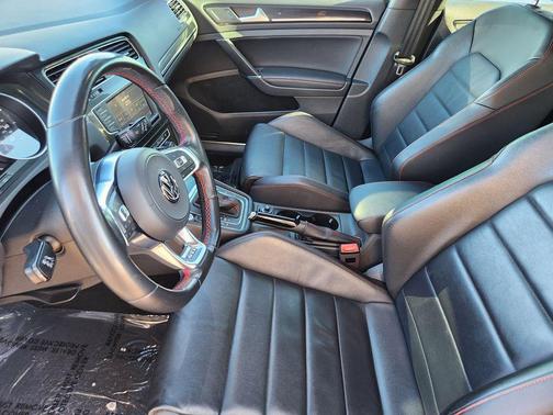 2017 Volkswagen Golf GTI 2.0T Autobahn 4-Door