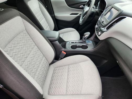 Iron Gray Metallic 2022 Chevrolet Equinox 1LT