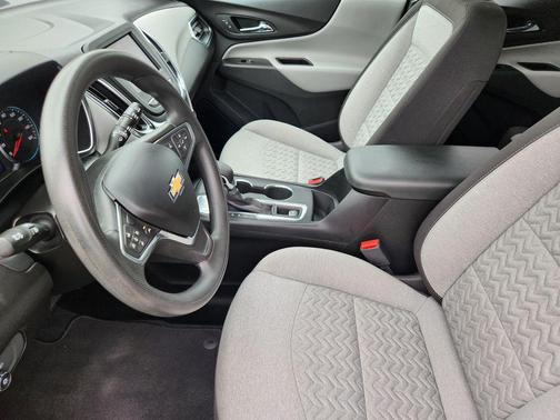 Iron Gray Metallic 2022 Chevrolet Equinox 1LT