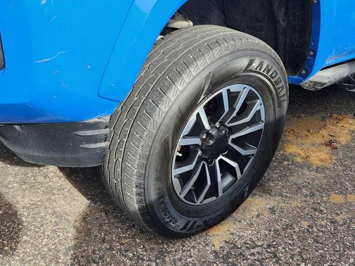 2020 Toyota Tacoma TRD Sport