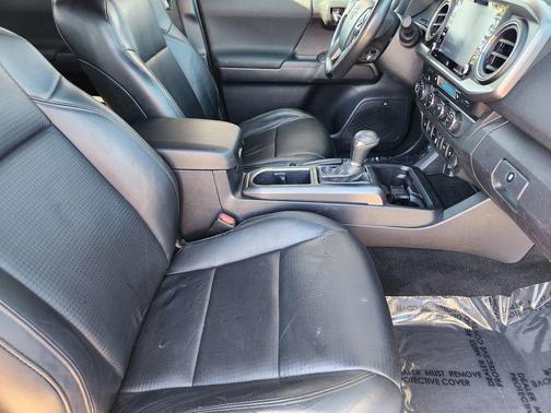 2020 Toyota Tacoma TRD Sport