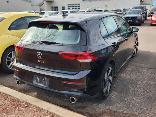 2022 Volkswagen Golf GTI 2.0T S DSG