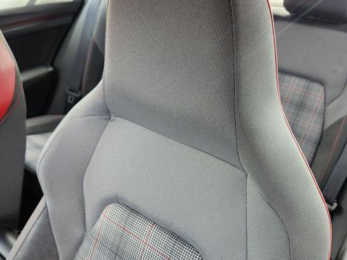 2022 Volkswagen Golf GTI 2.0T S DSG