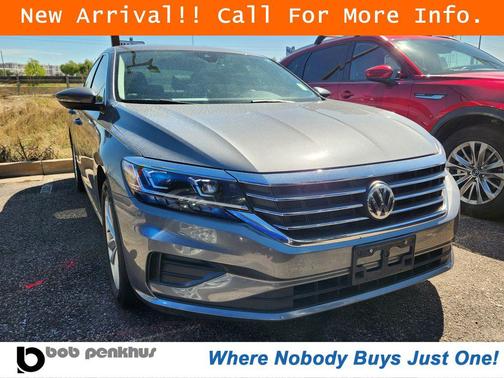 Platinum Gray Metallic 2020 Volkswagen Passat 2.0T SE