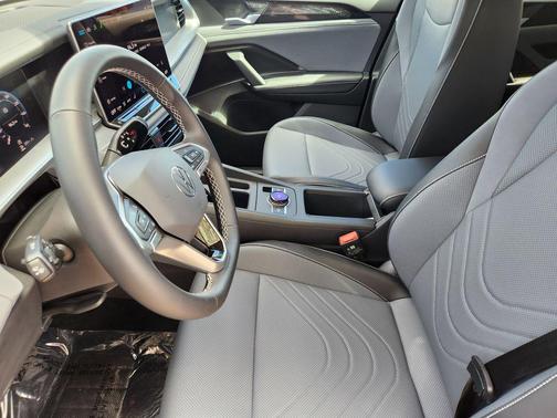 2026 Volkswagen Tiguan 2.0T SE 4MOTION