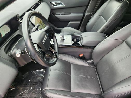 Santorini Black Metallic 2025 Land Rover Range Rover Velar P250 SE R-Dynamic