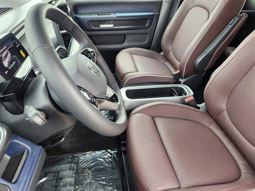 2025 Volkswagen ID. Buzz Pro S