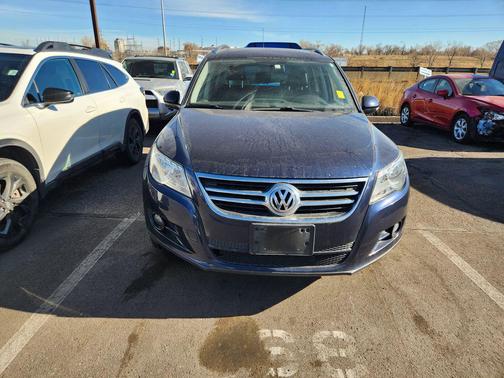 2011 Volkswagen Tiguan SE
